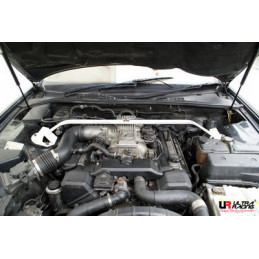 Lexus LS 400 89-94 UltraRacing 2-Point barre anti-rapprochement supérieure avant 
