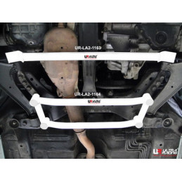 Nissan Cefiro 98-03 A33 UltraRacing Barre de liaison inférieure avant 