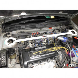 Nissan Primera 95-02 P11 UltraRacing barre anti-rapprochement supérieure avant 