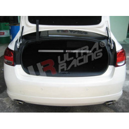 Toyota Mark X 04-09 2.5 UltraRacing Barre supérieur arrière 