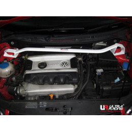 VW Polo 02-09 9N 1.8T UltraRacing barre anti-rapprochement supérieure avant 1170 
