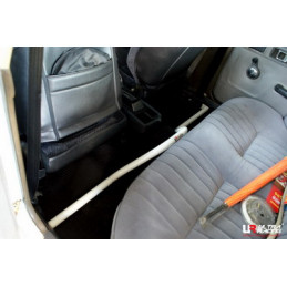 Mitsubishi Lancer A174 79-87 Ultra Racing Renfort de caisse intérieur 