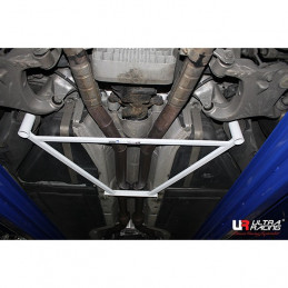 BMW M5 E60 05-10 Ultra Racing 4-Points Support inférieur arrière 