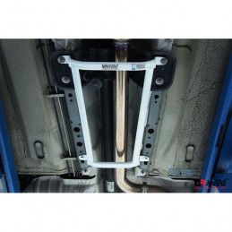 Ford Kuga 12+ Ultra Racing 4-Points Support inférieur centrale 