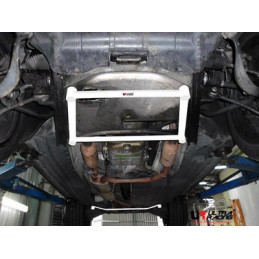 BMW E53 X5 4.4 99-06 Ultra Racing 4-Points Barre inférieure centrale 
