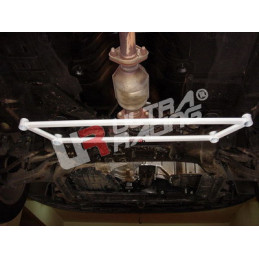 Hyundai i30 / Elantra 08+ Ultra Racing 4-Points Barre inférieure centrale 