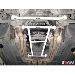 Mercedes E-Class 03-06 W211 Ultra Racing 4-Points Barre inférieure centrale 
