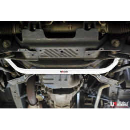 Toyota Hiace/H200 04+ Ultra Racing 4-Points Barre inférieure centrale 