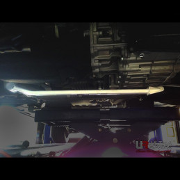 Volkswagen Tiguan 07+ Ultra Racing 2-Points Barre inférieure avant 