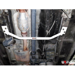 Hyundai Santa Fe 07-12 CM 2.7 Ultra Racing Barre centrale inférieure 1741 